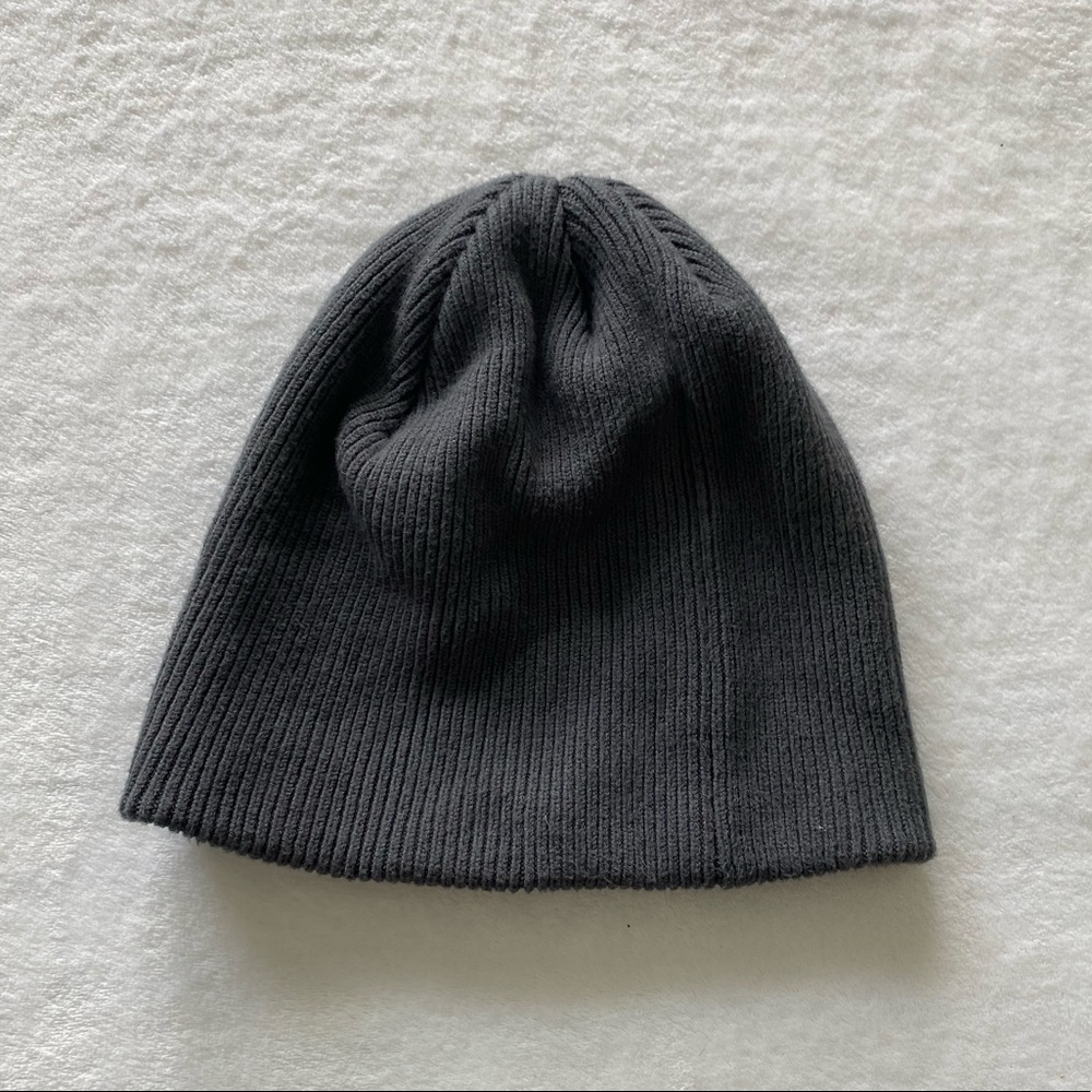 NWOT Zara Grey Beanie